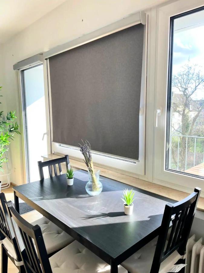 Cozy With Kitchen + Balcony New! Appartement