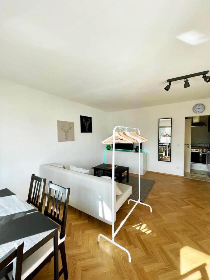 Appartement Cozy With Kitchen + Balcony New! Essen