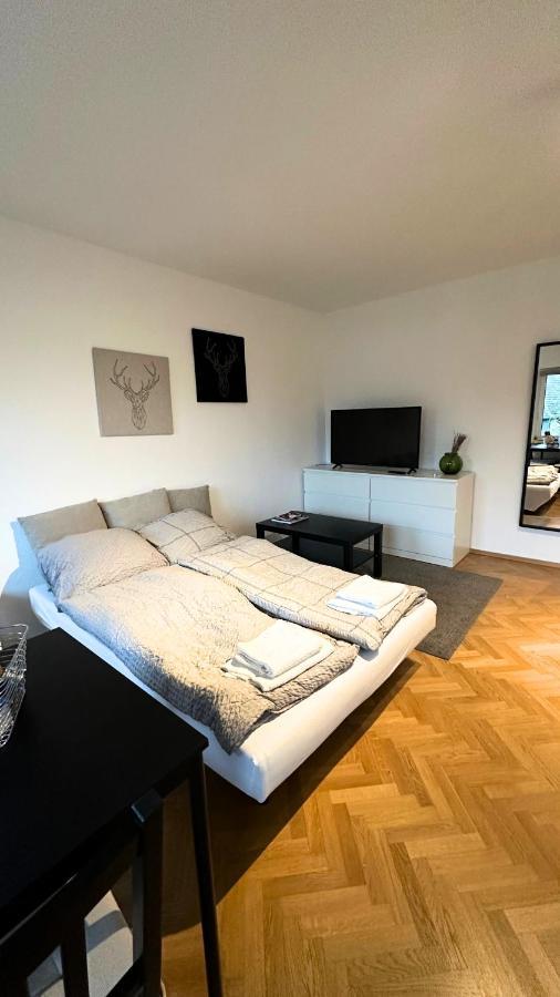 Cozy With Kitchen + Balcony New! * Essen